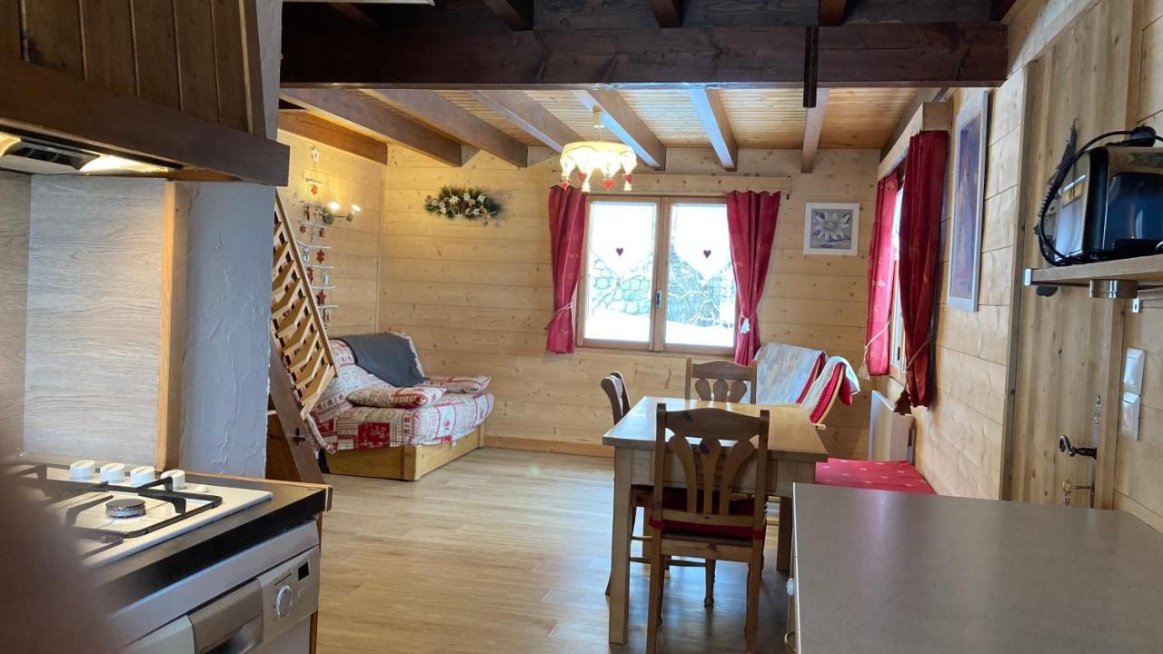 Chalets Savoie Les Chalets D'Heidi Notre-Dame-de-Bellecombe Bagian luar foto